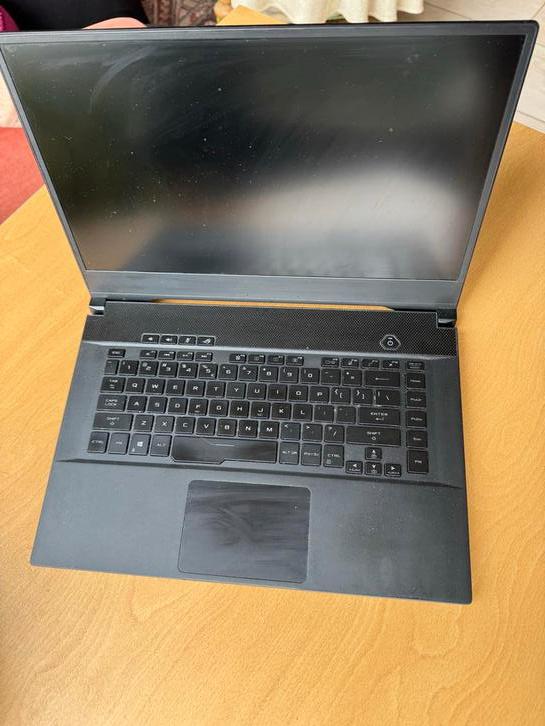 ASUS ROG Strix G15 gaming laptop - i7 / 16GB / GTX 1660 Ti, Gebruikt, Met videokaart, 2 tot 3 Ghz, Qwerty