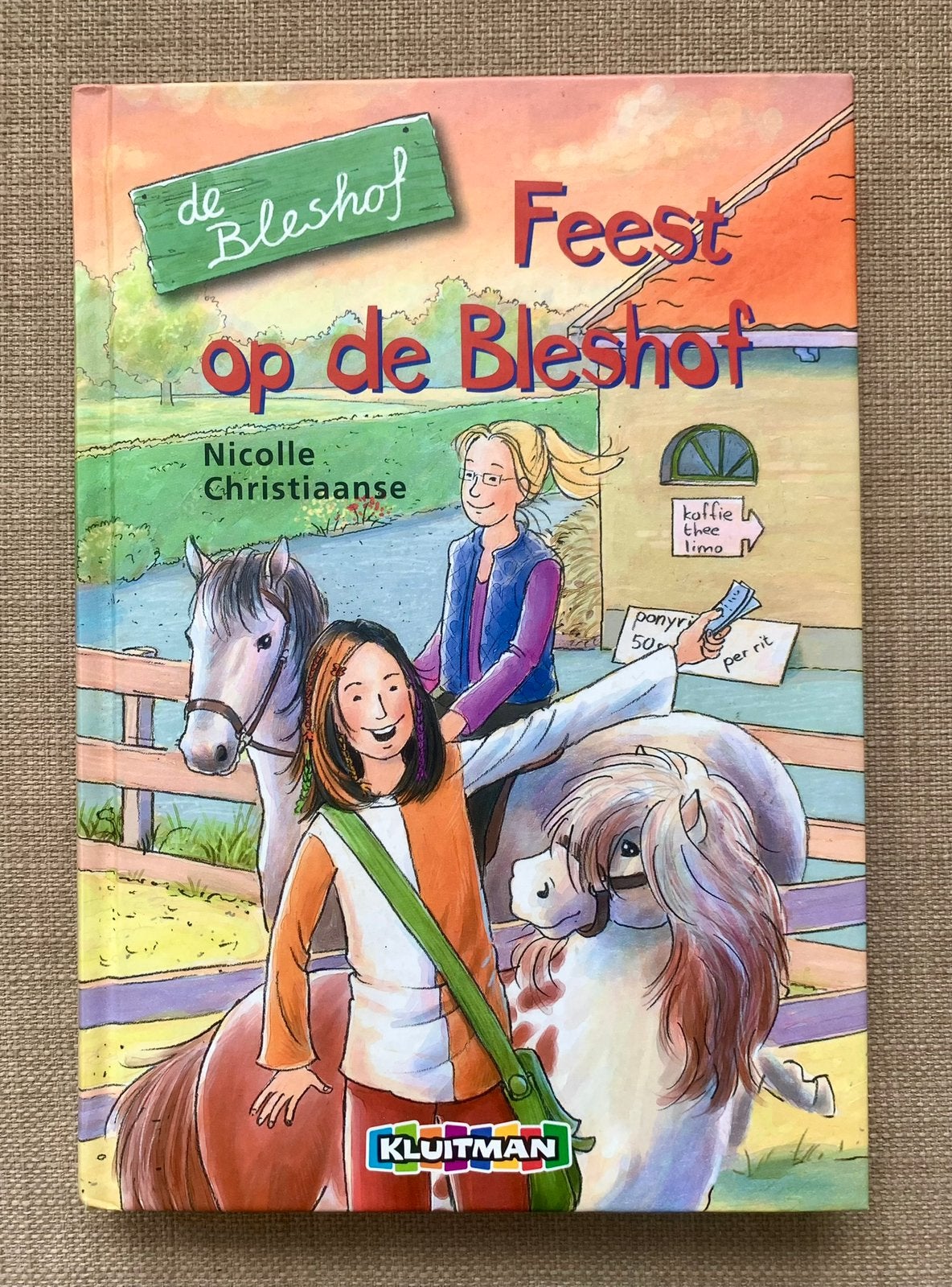 Boek over paarden, Feest Op De Bleshof, zo goed als nieuw, Boeken, Ophalen of Verzenden, Zo goed als nieuw, Fictie