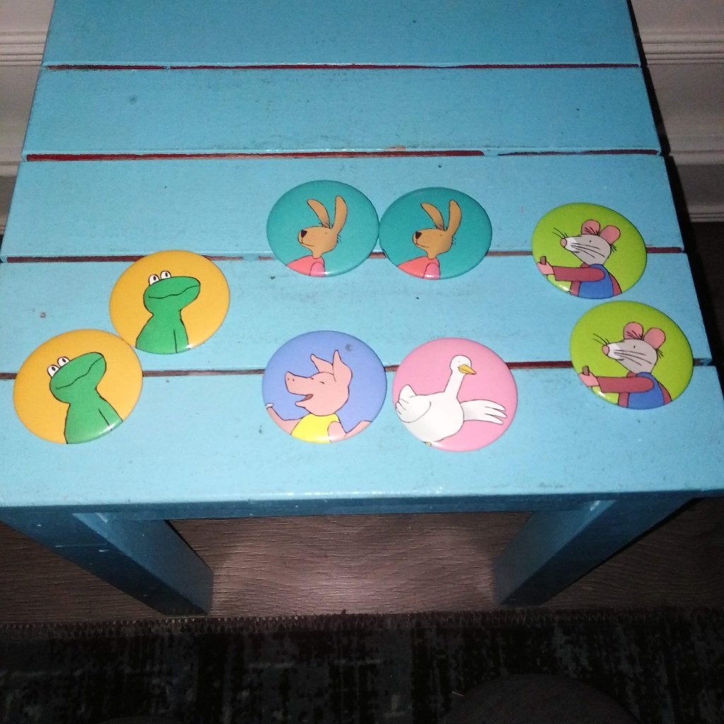 Buttons Kikker en zijn vriendjes Max Velthuijs 8 stuks, Verzamelen, Ophalen, Gebruikt, Overige onderwerpen, Button