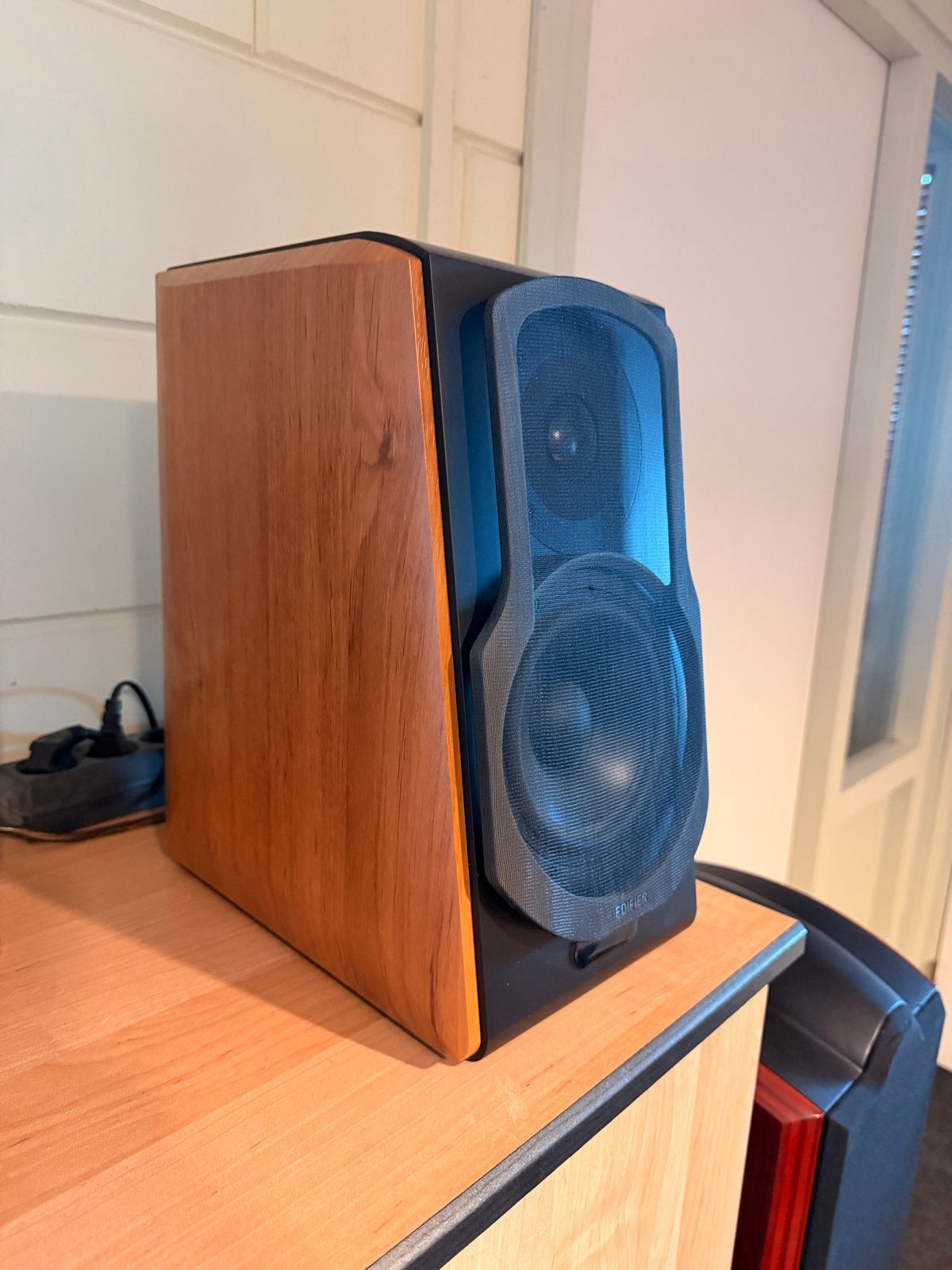 Edifier S1000DB Topklasse Bluetooth speakers, 120 tot 150 watt, Zo goed als nieuw, Afstandsbediening, Boekenplank luidspreker
