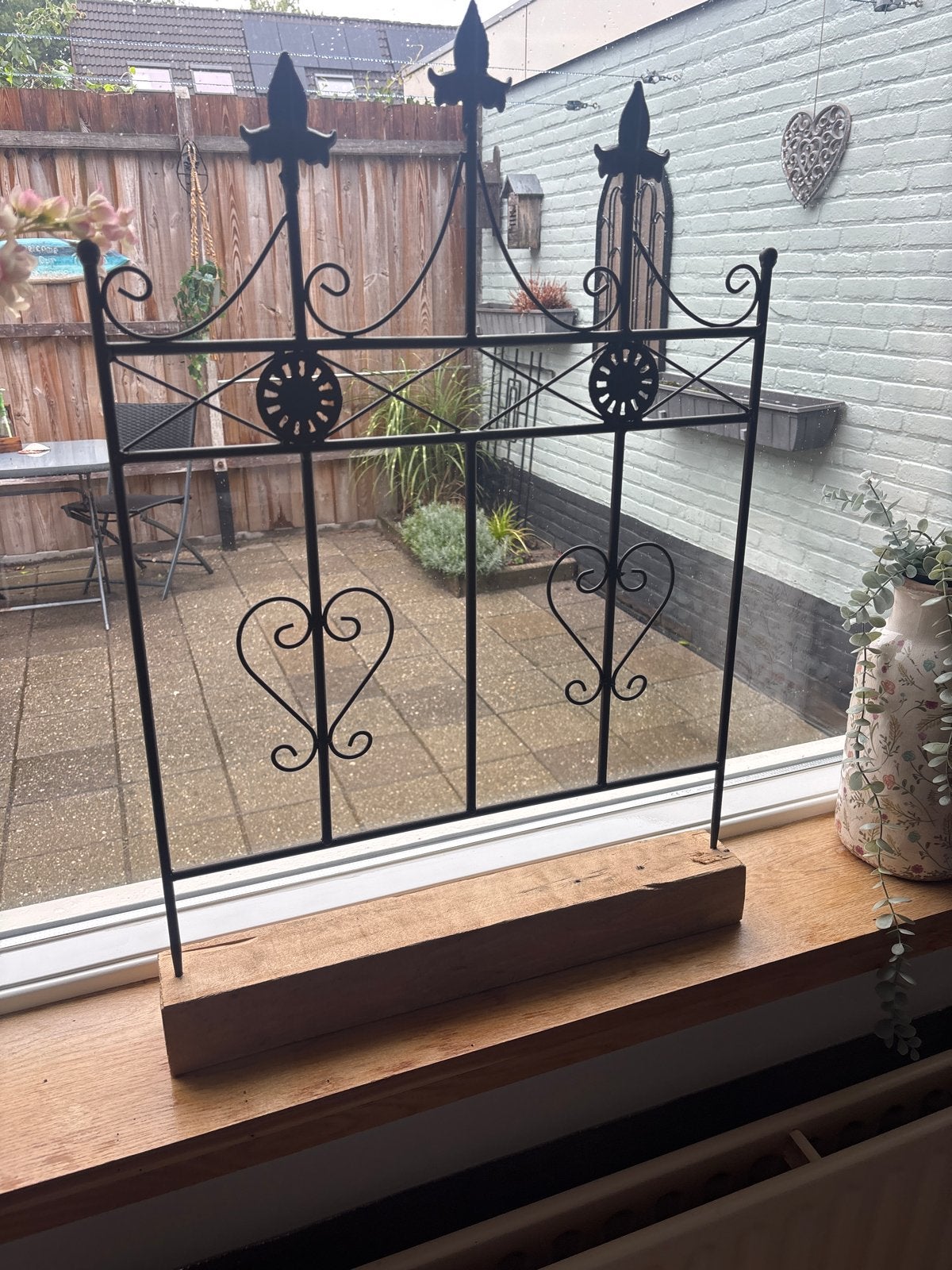 Bronzen metalen rek met Franse lelies en hartjes 52x71 cm, Huis en Inrichting, Gebruikt, Ophalen of Verzenden, Klassiek, Metaal