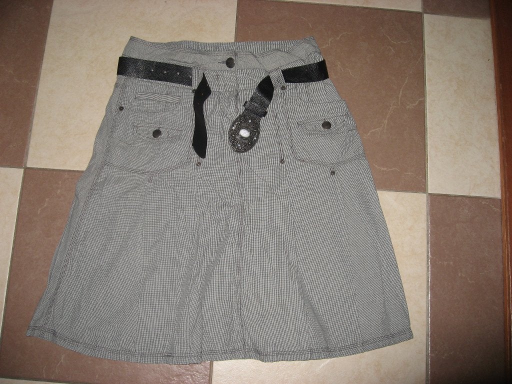 nieuw zwart/wit geblokt rokje met riem met siergesp, mt 40, Kleding | Dames, Maat 38/40 (M), Verzenden, Zwart, Nieuw