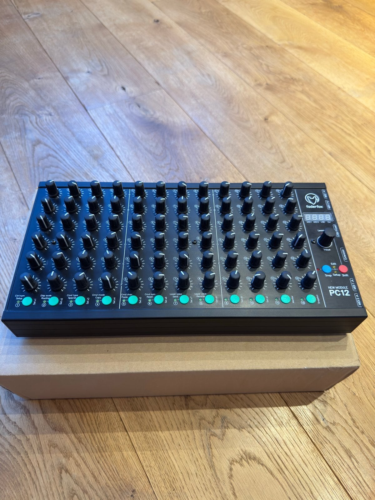 Faderfox PC12 MIDI Controller - Zo goed als nieuw, Ophalen of Verzenden, Zo goed als nieuw, 20 kanalen of meer