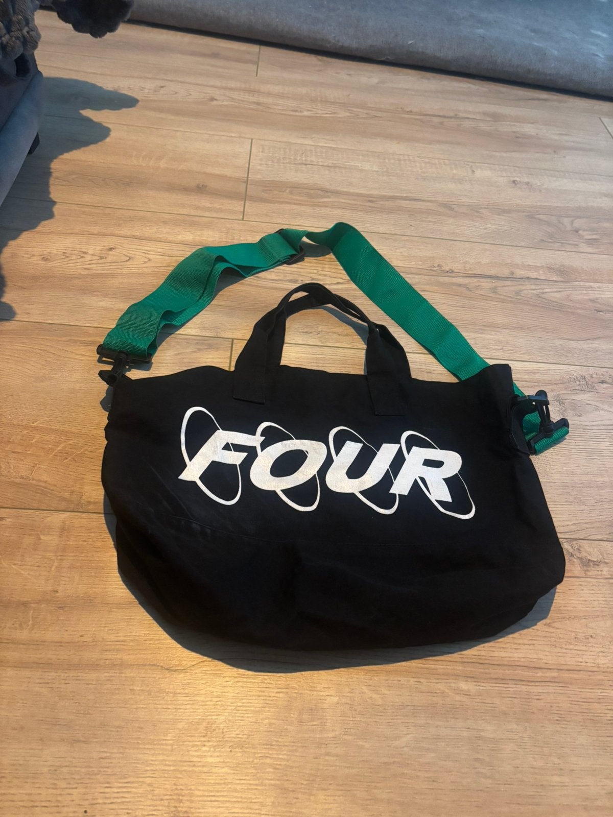 Zwarte FOUR tas met groen hengsel, Ophalen of Verzenden, Gebruikt, Zwart, Overige merken