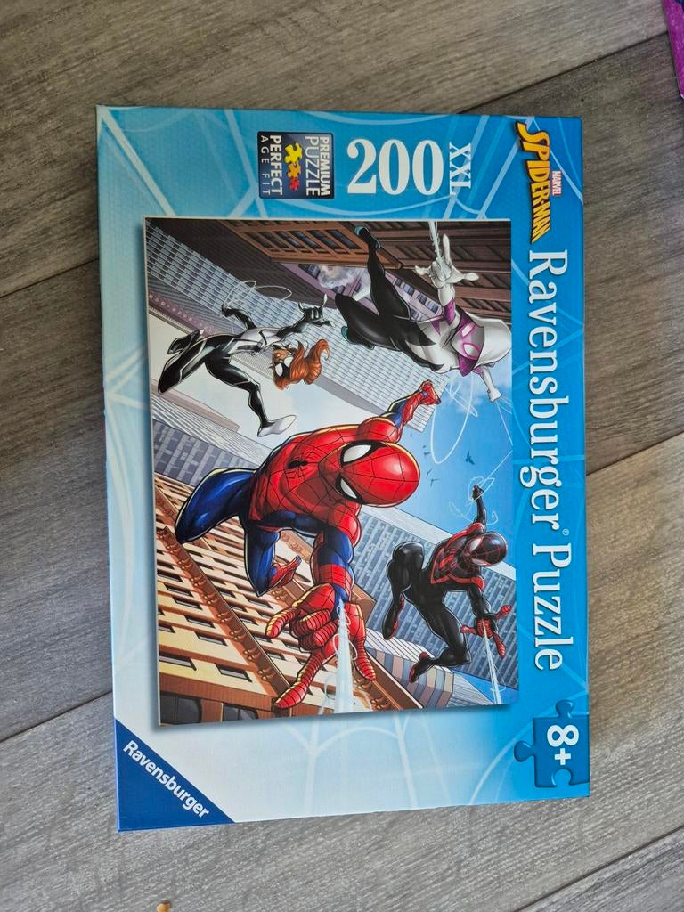 Spiderman Ravensburger puzzel 200 stukjes - compleet, Ophalen of Verzenden, Meer dan 50 stukjes, Zo goed als nieuw, 6 jaar of ouder