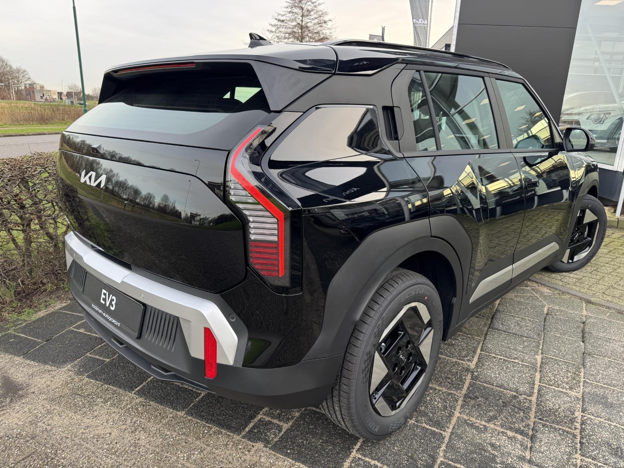 Kia EV3 Air 58.3 kWh Nu €4.000,- voordeel | Direct uit voo, Auto's, EV3, Stof, 1700 kg, Automatische klimaatregeling