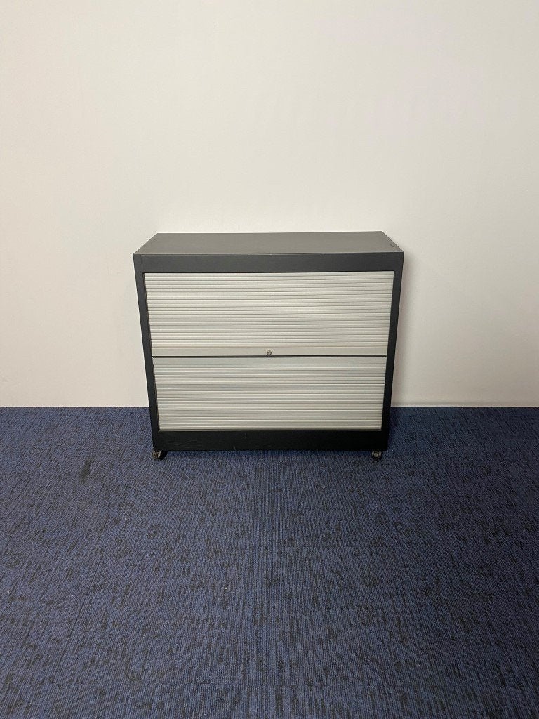 1 x Roldeurkast Unifor (verrijdbaar), zwart/aluminium, Ophalen, Gebruikt