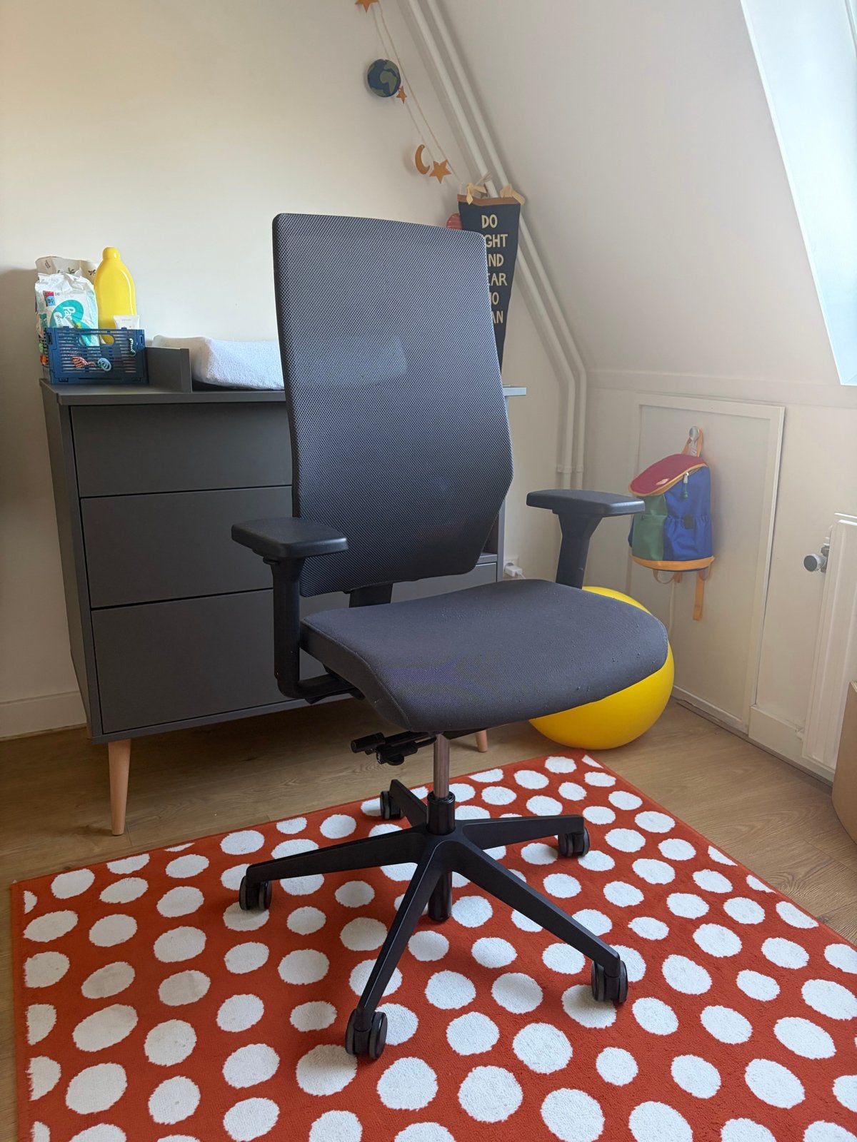 König + Neurath JET II Bureaustoel - Ergonomisch & Stijlvol, Ophalen, Zwart, Zo goed als nieuw, Bureaustoel