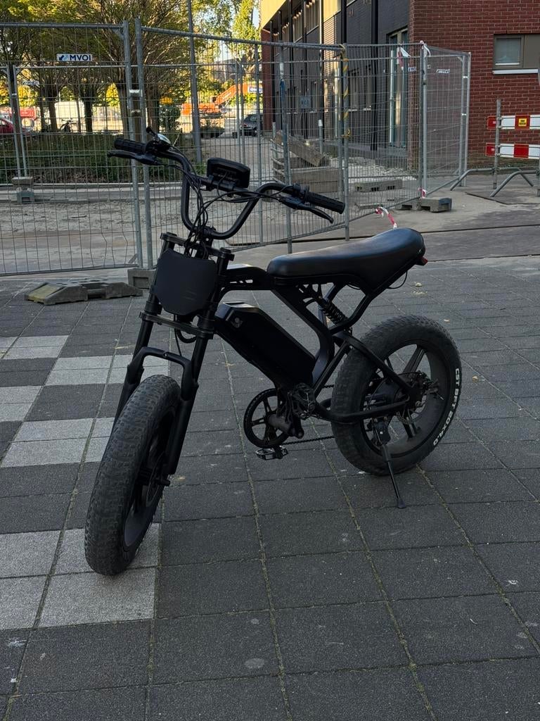 V20 1.0, Fietsen en Brommers, Brommers | Crossbrommers, Ophalen of Verzenden, Zo goed als nieuw, Overige merken
