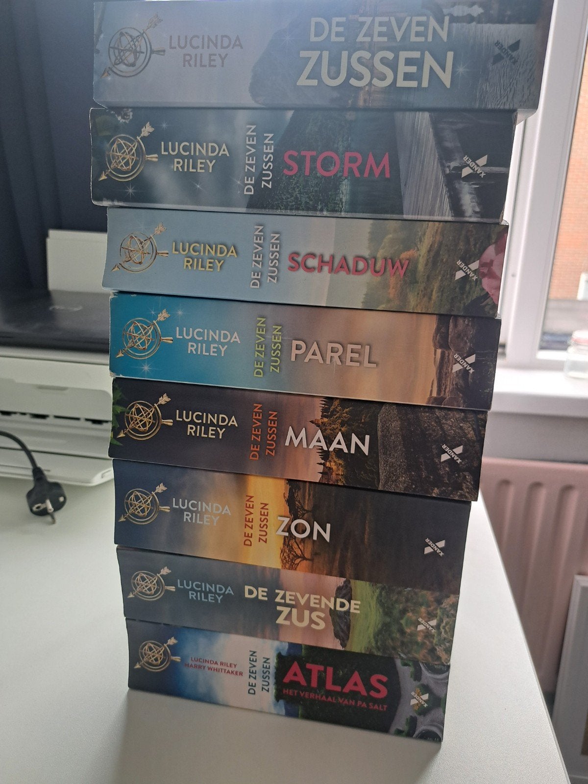 De Zeven Zussen serie - Lucinda Riley (8 boeken - compleet), Ophalen, Gelezen, Lucinda Riley, Nederland
