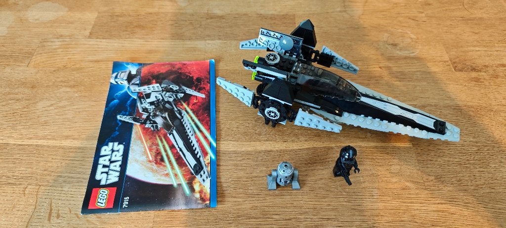 LEGO 7915 Imperial V-wing Starfighter (2011) - compleet, Star Wars, Lego, Ophalen of Verzenden, Complete set