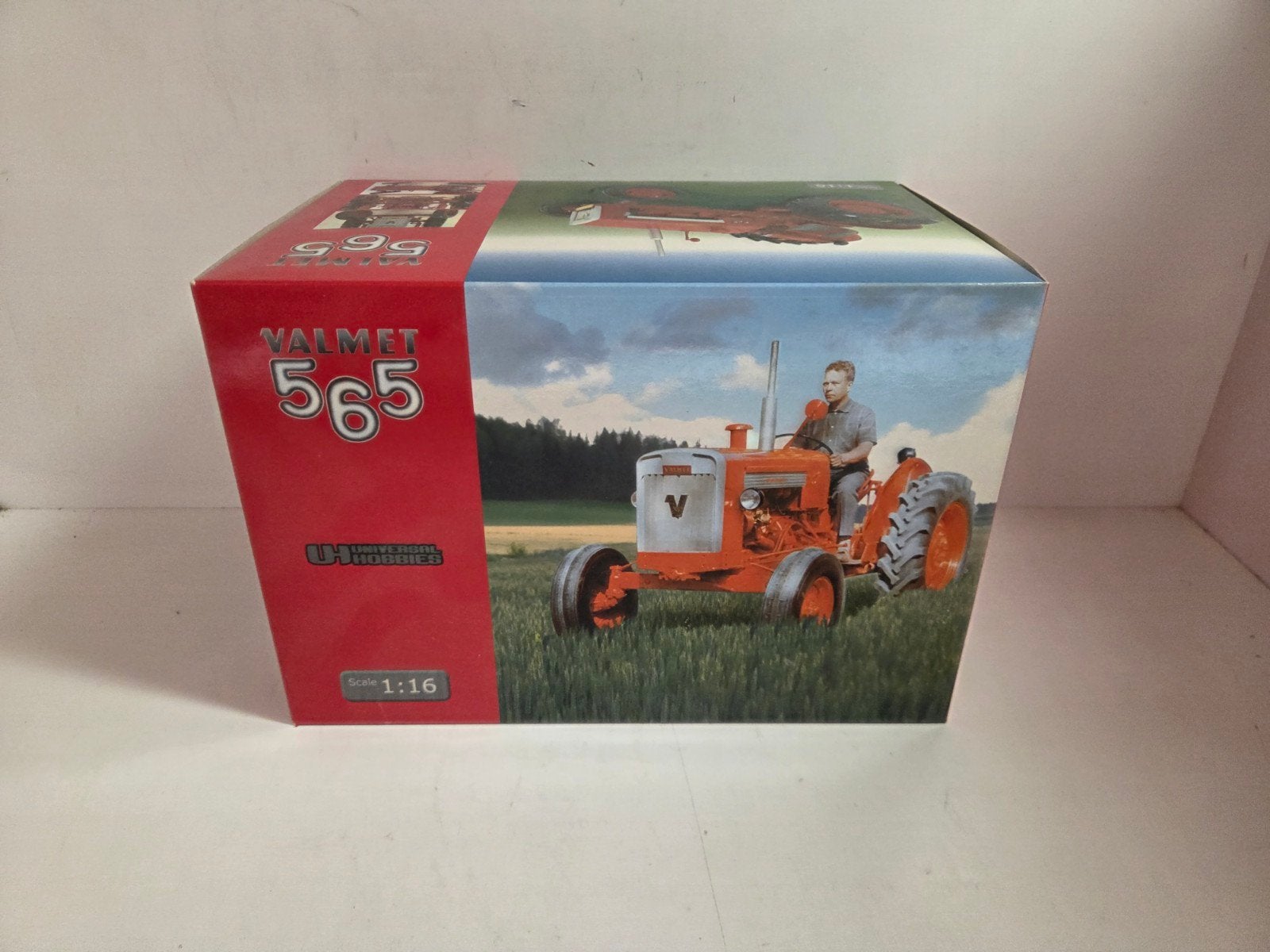 UH Valmet 565 1:16, ., Tractor of Landbouw, Ophalen of Verzenden, Zo goed als nieuw