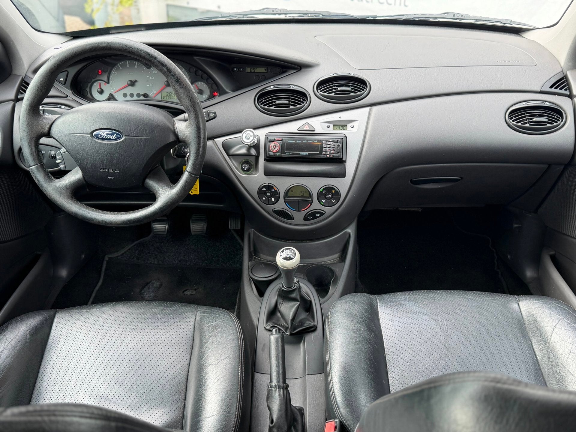 Ford Focus 1.6|NAP|APK|AIRCO|LEER|DISTRIBUTIEVV|3EIGENAAR!, 1596 cc, Gebruikt, Zwart, 4 cilinders