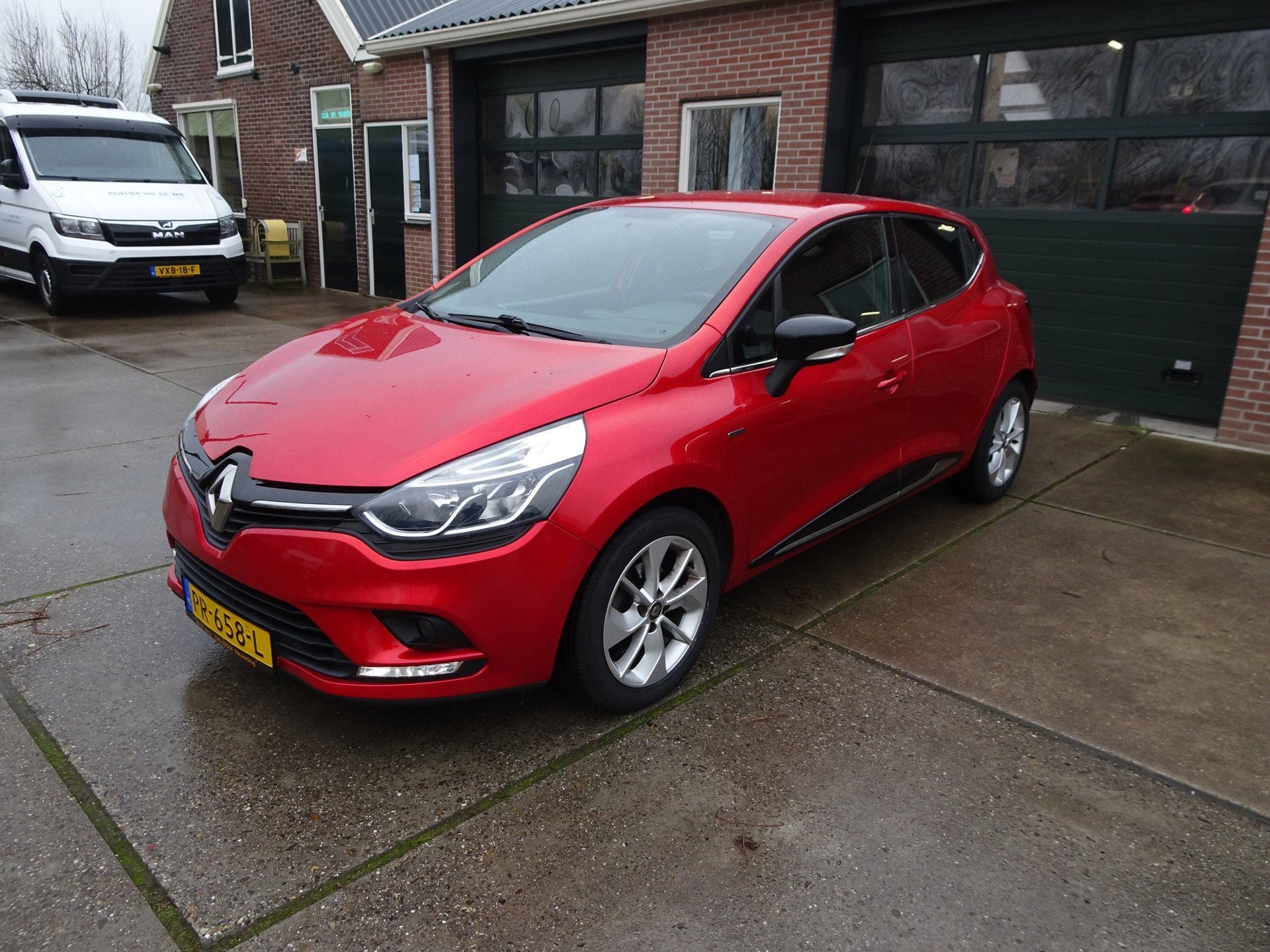 Renault Clio 0.9 TCe Limited, Auto's, Voorwielaandrijving, 898 cc, Gebruikt, 49 €/maand