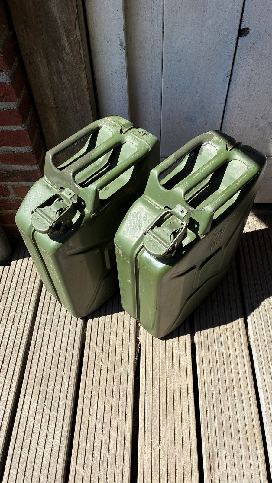 2x Leger jerrycan 20L - Groen - 1990 - Gebruikt, Ophalen, Gebruikt, Universele onderdelen