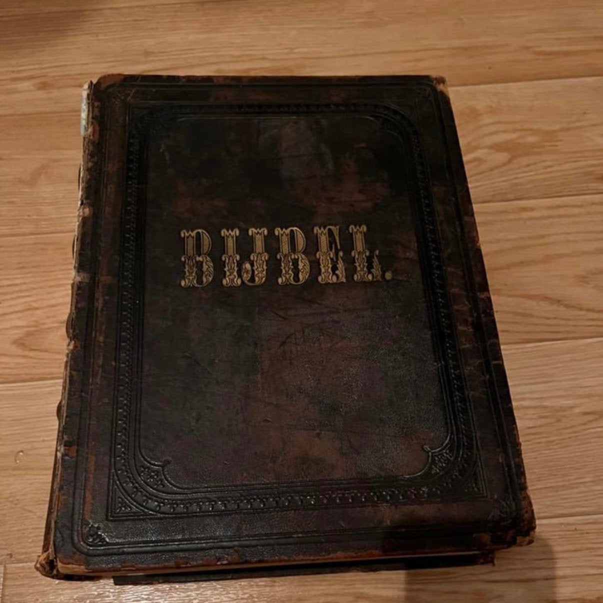 Antieke grote bijbel 1880, Ophalen of Verzenden