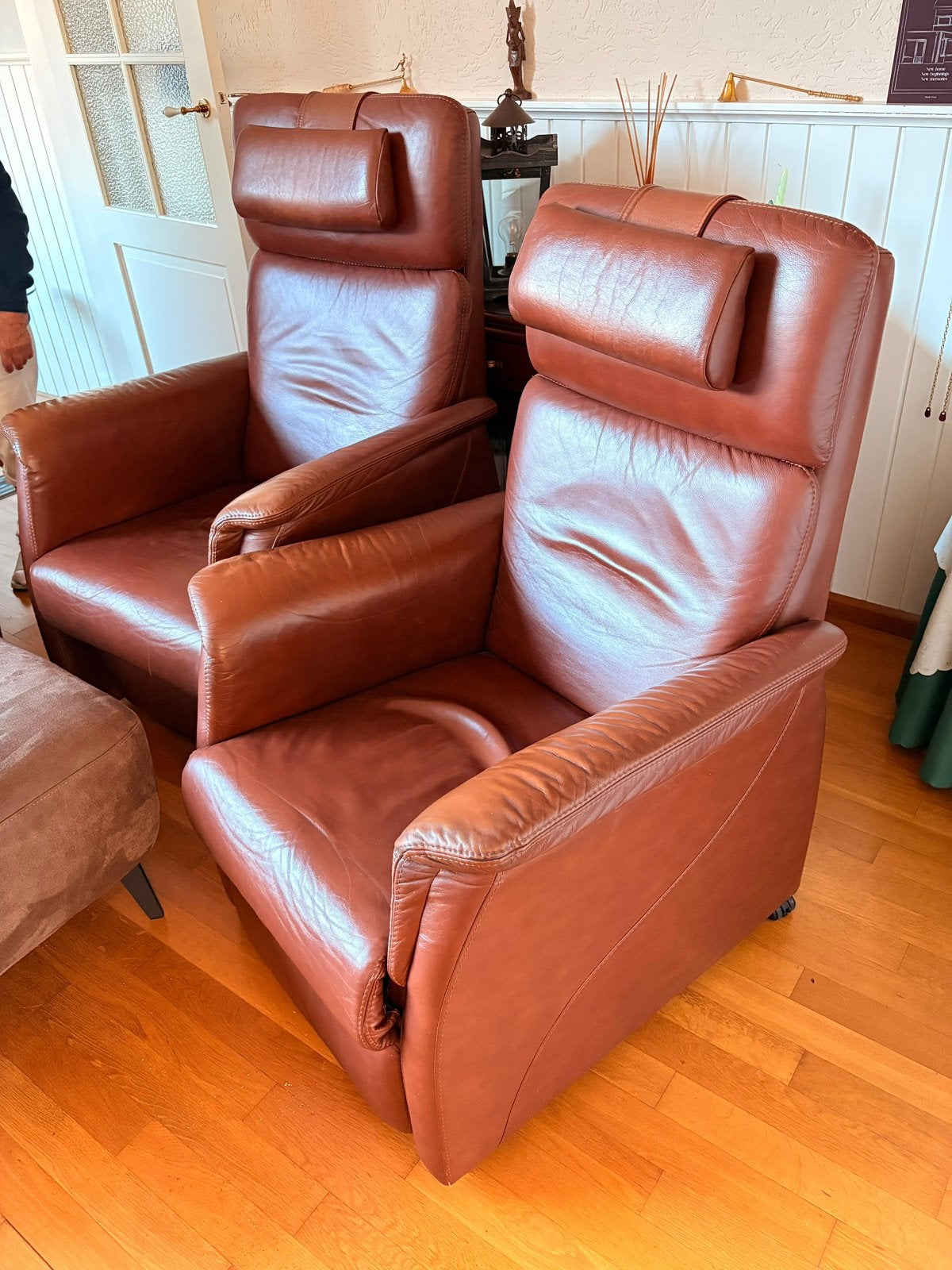 Sta op stoel leer dames model elektrisch, Huis en Inrichting, Fauteuils, Ophalen, Gebruikt, Minder dan 75 cm, Leer