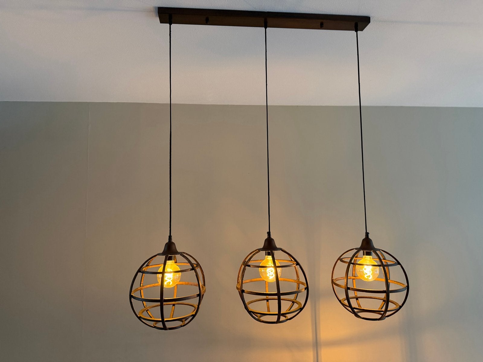 Foto 12 van Industriële tafellamp en hanglampen set - Zwart metaal