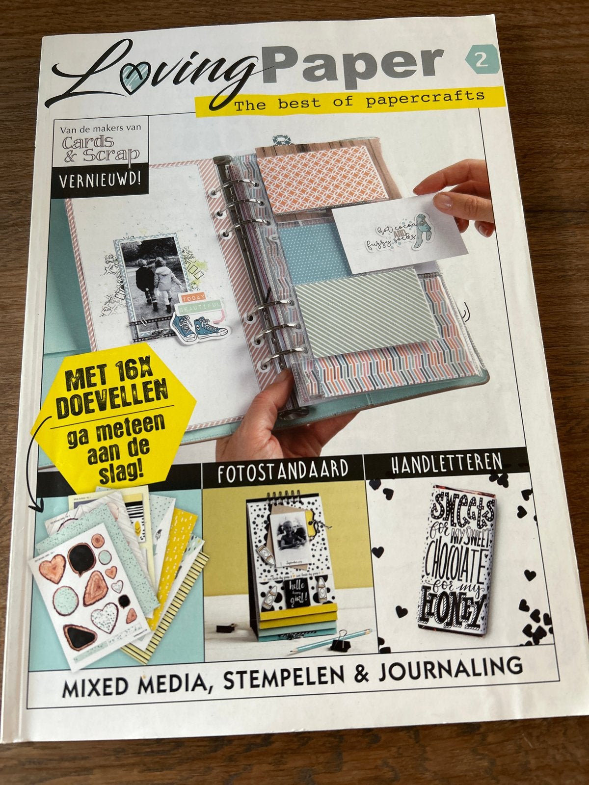 Loving Paper 2: The best of papercrafts - Knutselboek, Overige thema's, Meerkleurig, Ophalen of Verzenden, Zo goed als nieuw