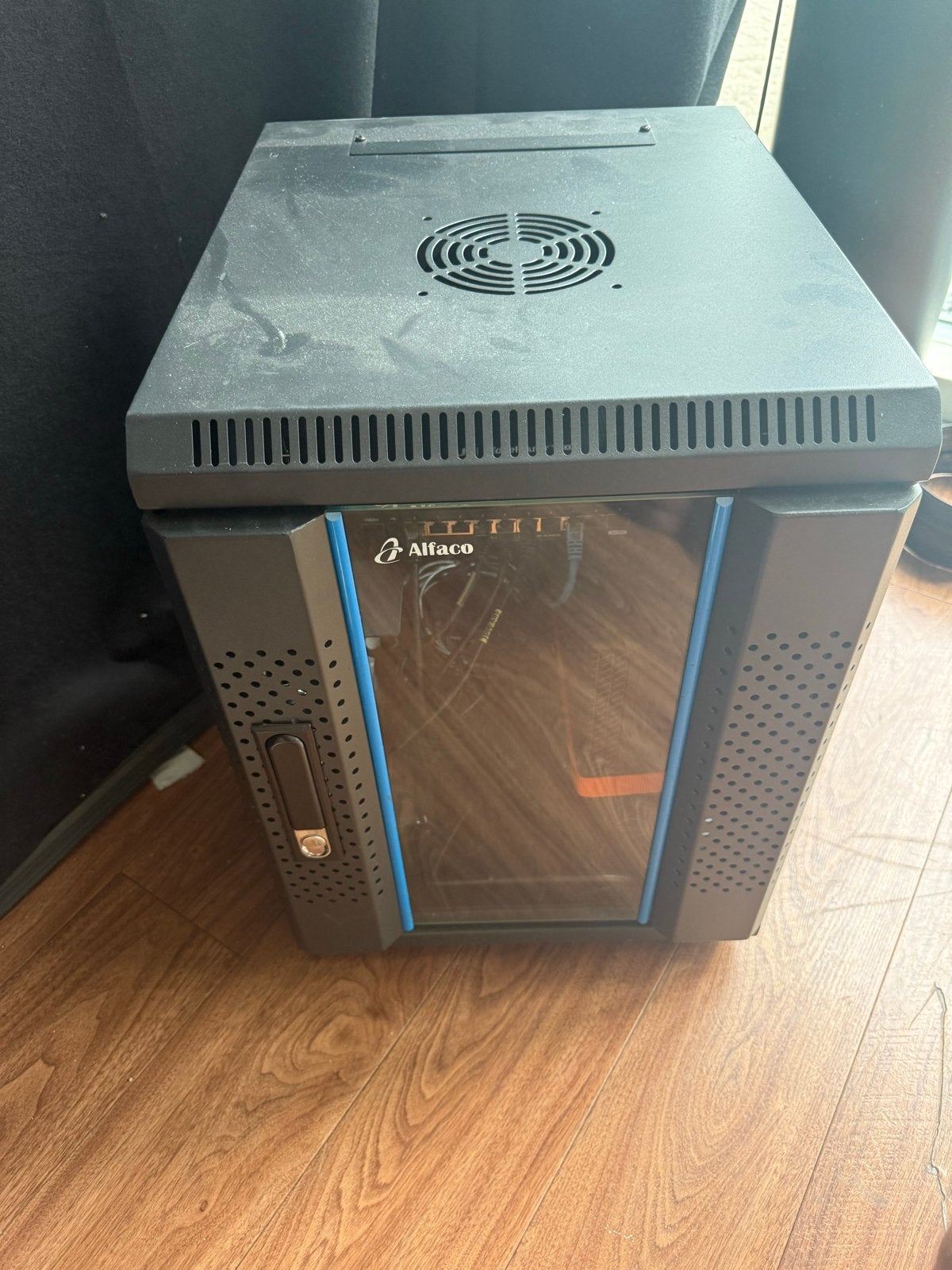 Alfaco Serverkast met Ubiquiti EdgeRouter 10X, Ophalen of Verzenden, Gebruikt
