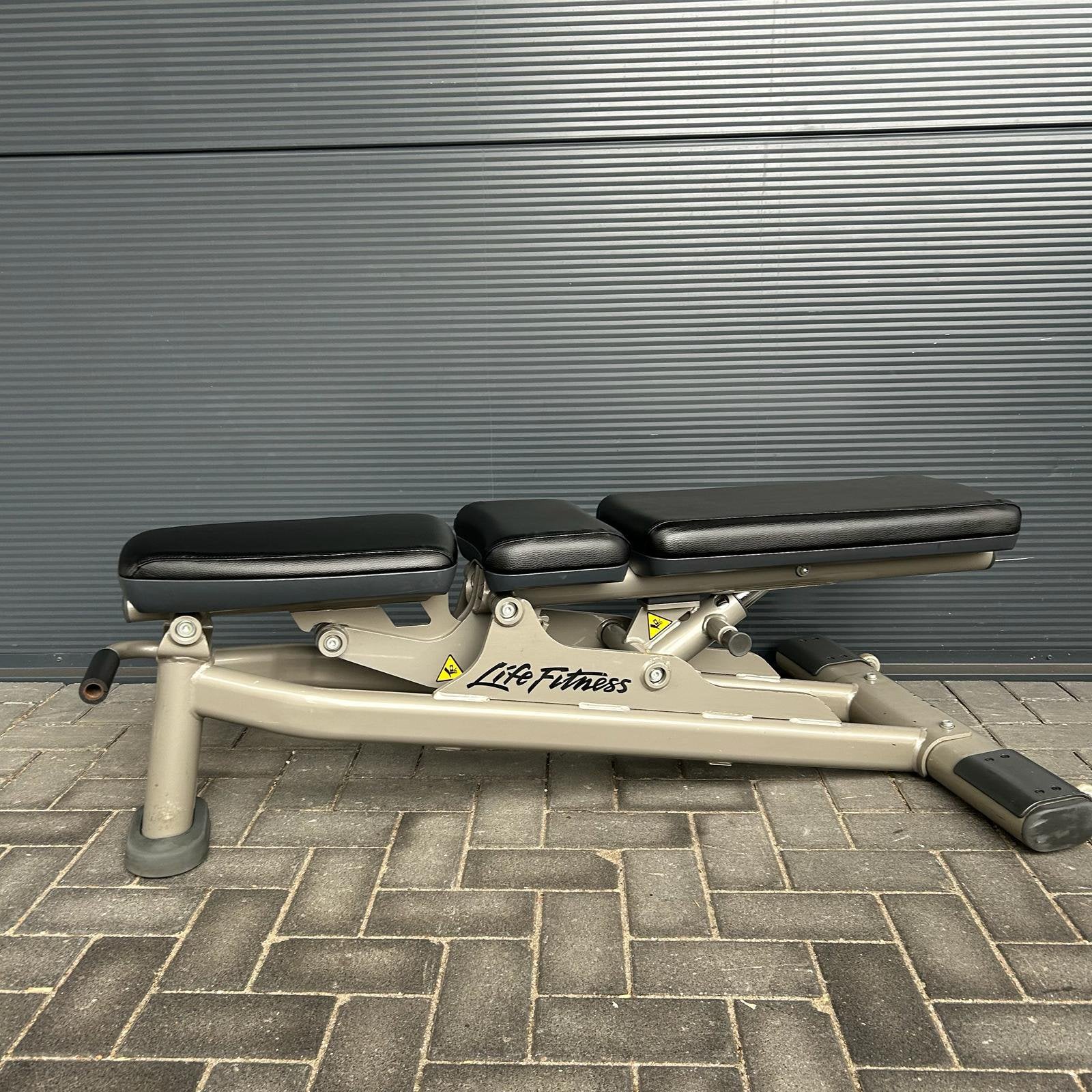 Life fitness adjustable bench verstelbaar fitnessbank, Sport en Fitness, Ophalen, Zo goed als nieuw, Fitnessbank