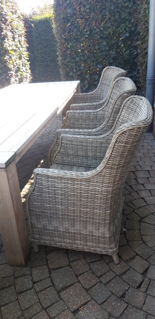 Massieve Teac tuintafel met 6 stoelen