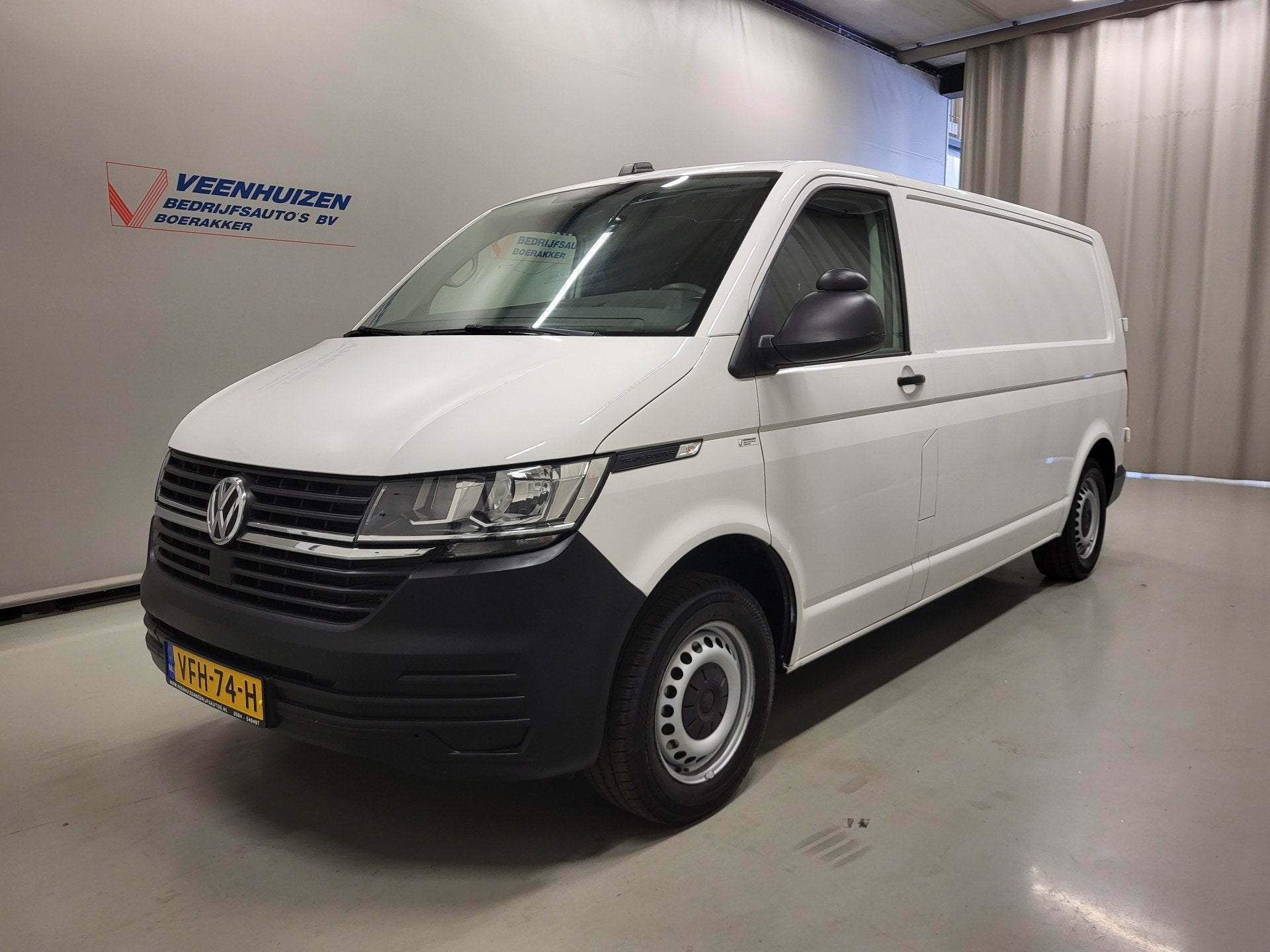 Volkswagen Transporter 2.0TDI L2/H1 Sortimo Inrichting Euro, Voorwielaandrijving, 15 km/l, Gebruikt, Euro 6