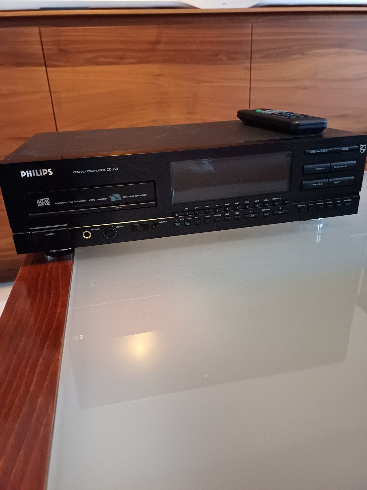 GEREVISEERDE PHILIPS VINTAGE CD-850., Audio, Tv en Foto, Ophalen, Zo goed als nieuw, Analoog