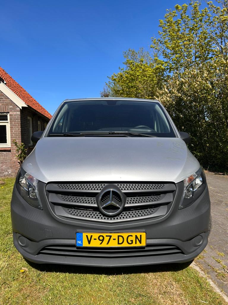 Mercedes Vito met Jungheinrich inrichting, 4 cilinders, 2000 kg, Mercedes-Benz, Particulier