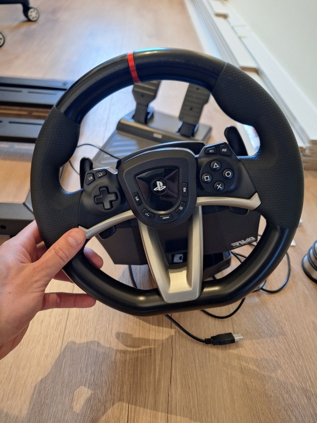 Racestuur met standaard voor PS4 & PS5 - Zo goed als nieuw, Ophalen, Zo goed als nieuw
