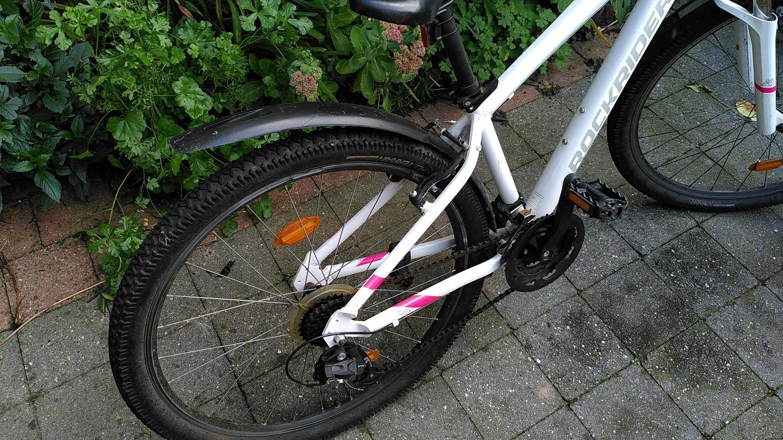 Rockrider 100 Mountainbike - Wit/Roze, Gebruikt, 26 inch, Velgrem, Minder dan 47 cm