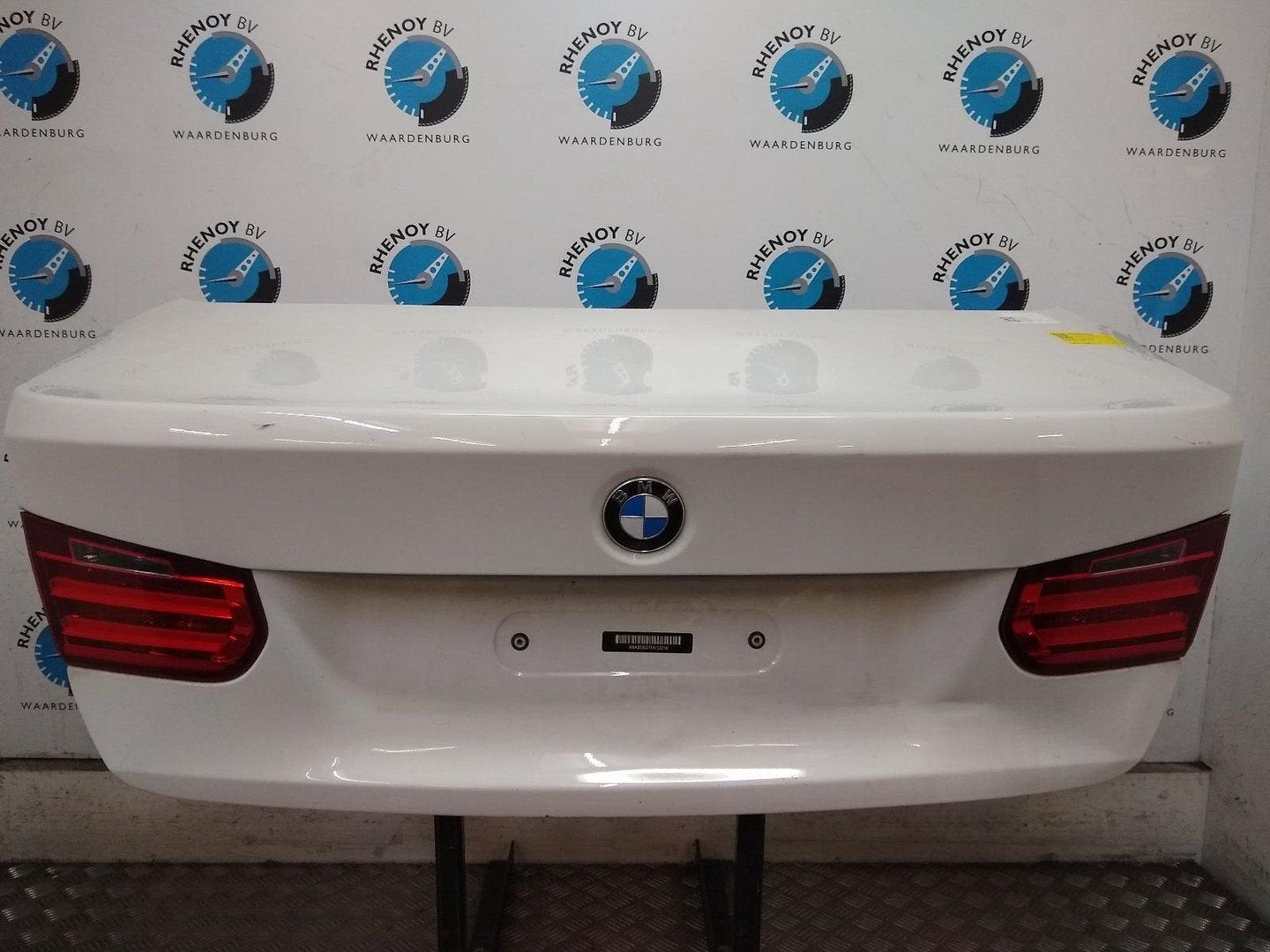 BMW 3 SERIES F30 328D USA ACHTERKLEP 2017, Ophalen of Verzenden, Gebruikt, ARN erkend