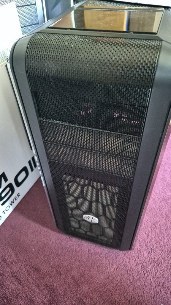 Klus-Gaming PC (zonder RAM), om zelf in elkaar te zetten., Computers en Software, Desktop Pc's, Gebruikt, 3 tot 4 Ghz, HDD, SSD