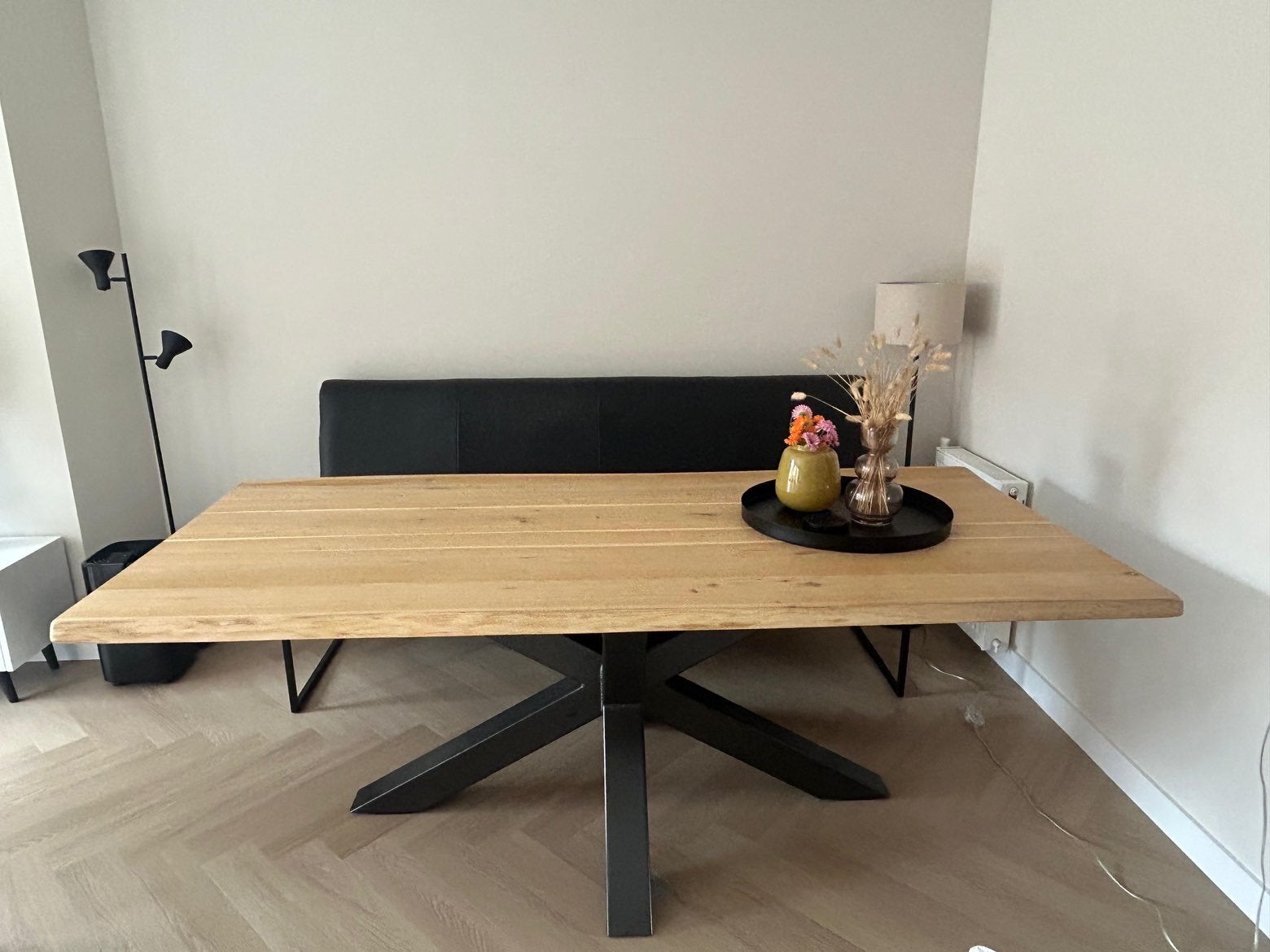 Foto 4 van Massief eiken tafel