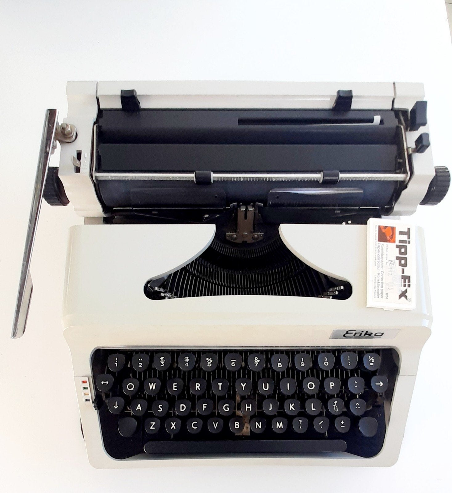 Witte erika typemachine +koffer, Diversen, Typemachines, Ophalen, Gebruikt