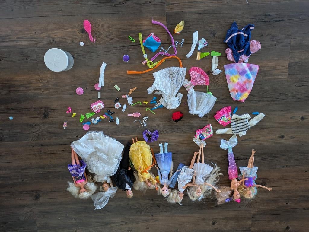Grote Barbie set met poppen, kleding en accessoires, Ophalen of Verzenden, Gebruikt, Barbie