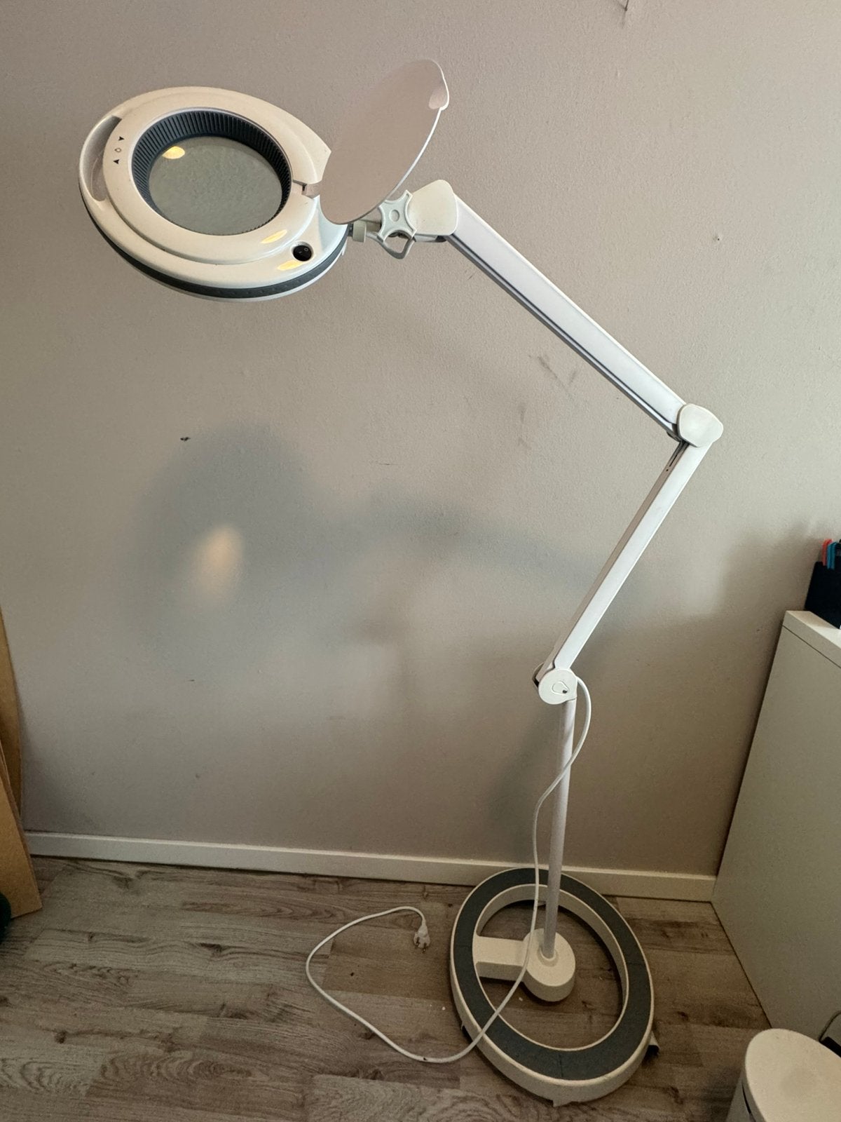 Degelijke loeplamp., Ophalen, Gebruikt, Loeplamp