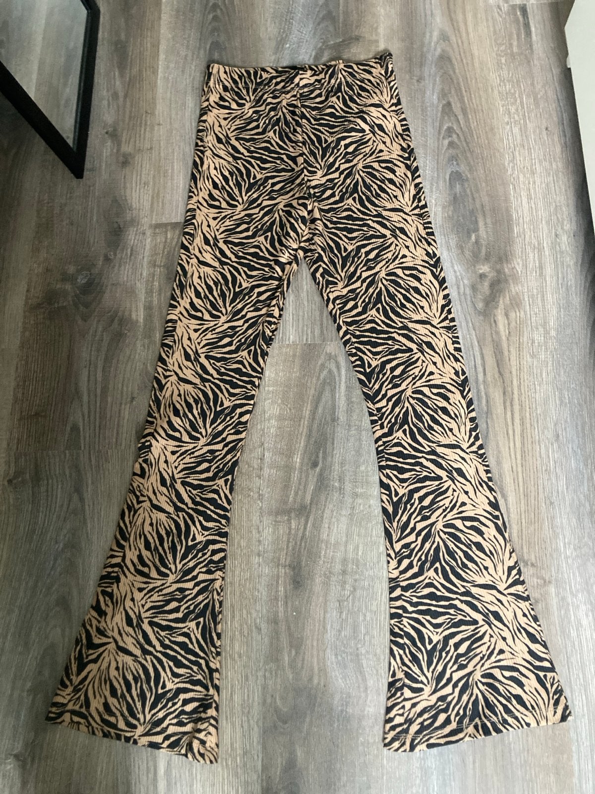 Flare broek met zebraprint, Meerkleurig, Ophalen of Verzenden, Zo goed als nieuw, Maat 36 (S)