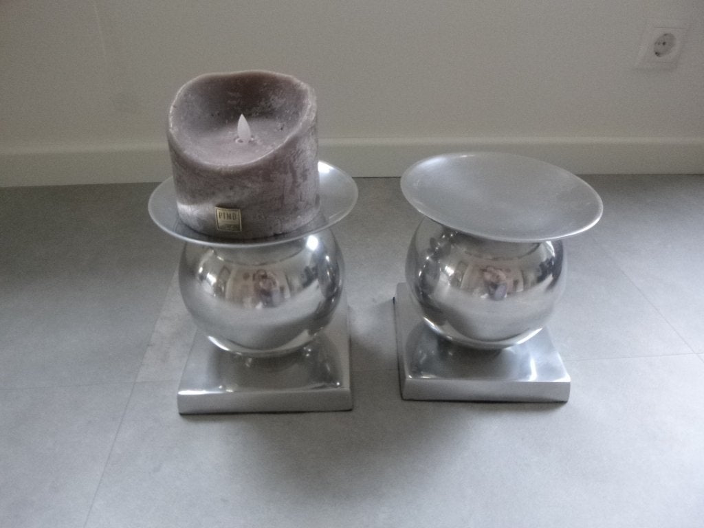 2x Bob aluminium bol tafel kandelaar 19,5x18cm,  zgan, Ophalen of Verzenden, Zo goed als nieuw, Metaal, Kandelaar