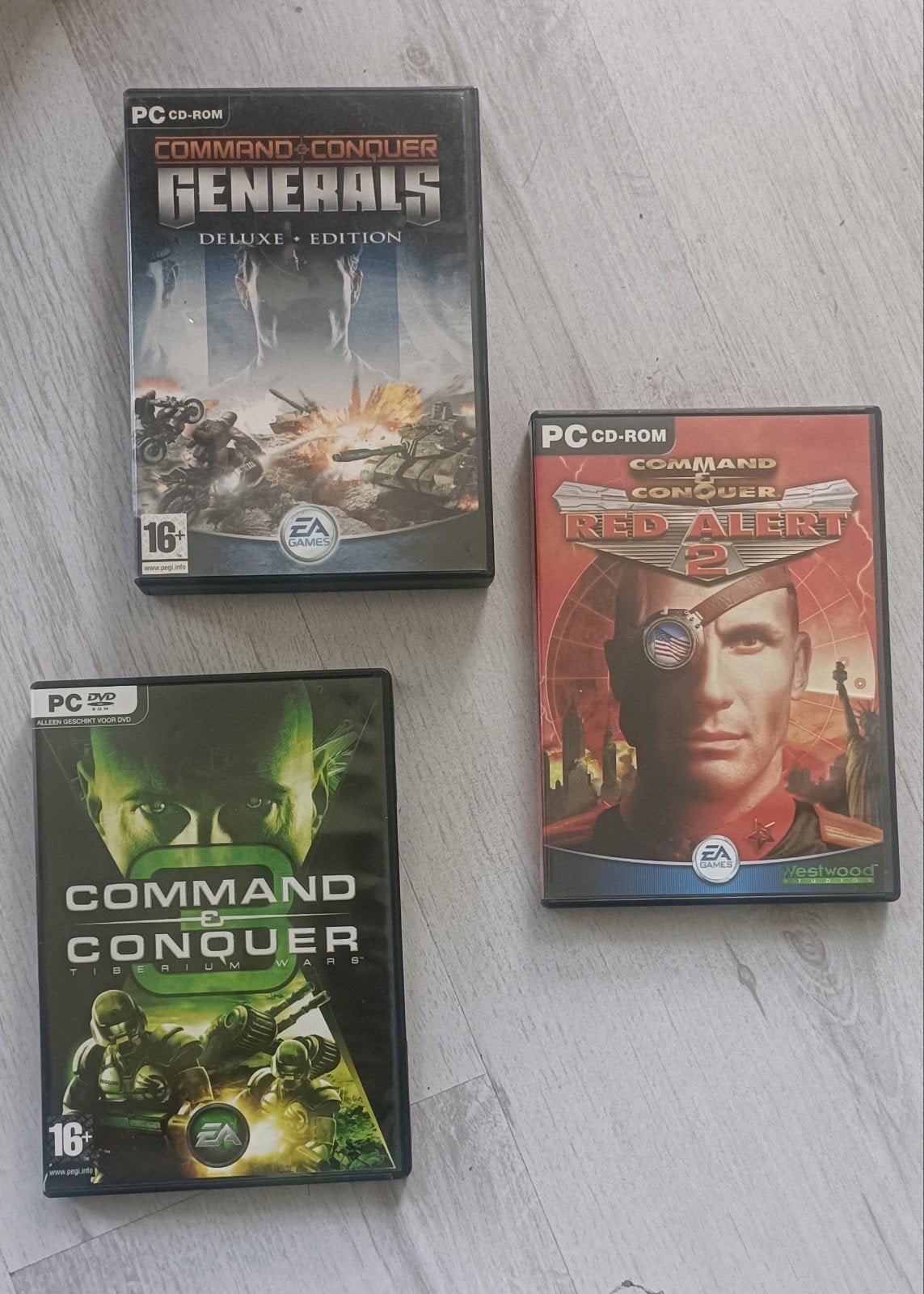 Command & Conquer PC Set - Compleet met Handleiding + Code, Spelcomputers en Games, Ophalen of Verzenden