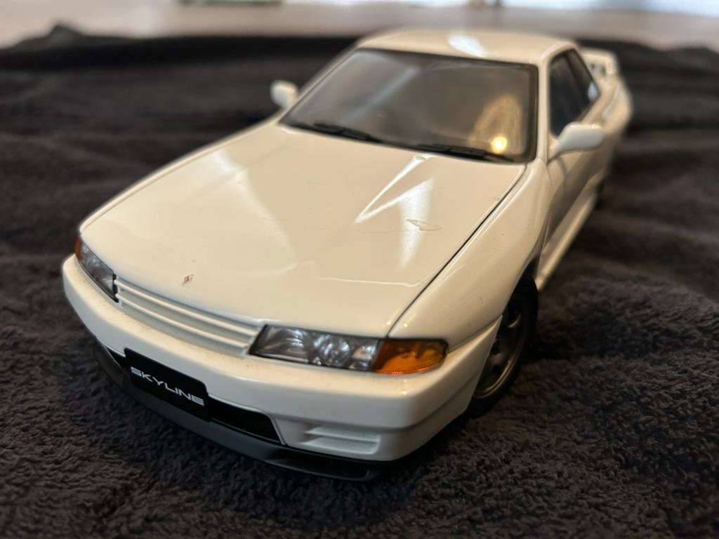 AUTOart Millennium Nissan Skyline GT-R (R32) 1:18 Wit, Hobby en Vrije tijd, Modelauto's | 1:18, Ophalen of Verzenden, Zo goed als nieuw