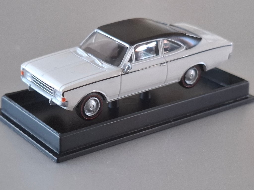 1:87 Opel Rekord C Coupe wit Brekina in OVP € 10, Verzenden, Zo goed als nieuw, Auto, Brekina