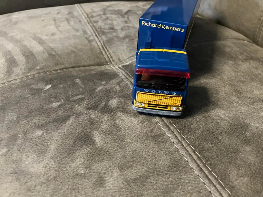 Tekno volvo f10 richard kempers bv, Ophalen of Verzenden, Zo goed als nieuw, Bus of Vrachtwagen, Tekno