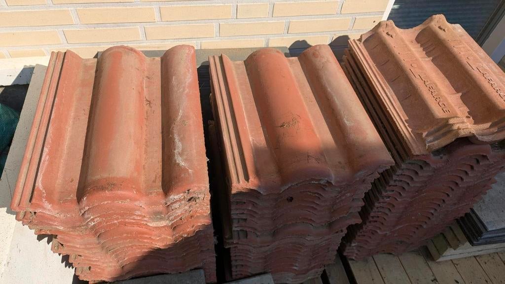 Lafarge dakpannen - ca. 75 stuks -, Doe-het-zelf en Verbouw, Dakpannen en Dakbedekking, Ophalen, Gebruikt, Steen of Klei, 5 tot 10 m²