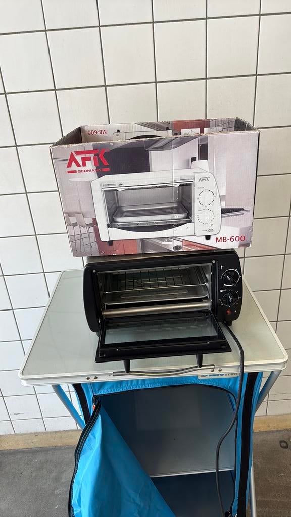 AFK MB-600 magnetron 600W, Ophalen of Verzenden, Zo goed als nieuw, Campingstoel