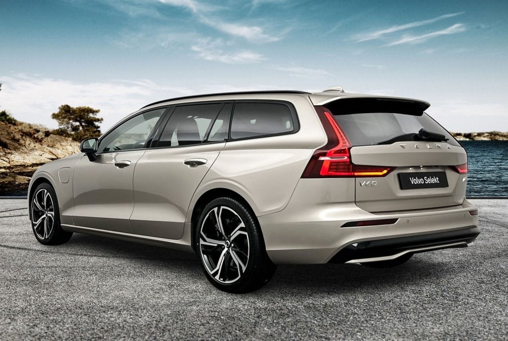 Volvo V60 T6 AWD GT Plus Dark, Auto's, Automaat, Euro 6, 4 cilinders, Zilver of Grijs