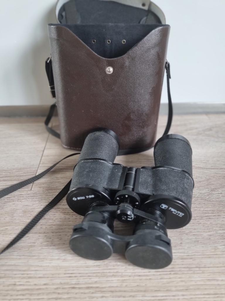 Vintage Tento 7x50 verrekijker USSR met leren tas, Ophalen of Verzenden, Porro (met knik)