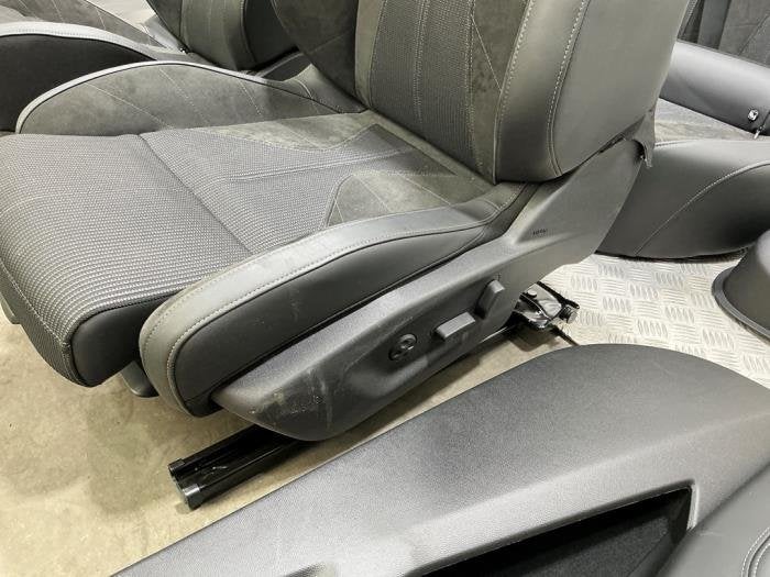 Bekleding Set (compleet) van een DS Automobiles DS4, 12 maanden garantie, Gebruikt, -, Overige automerken