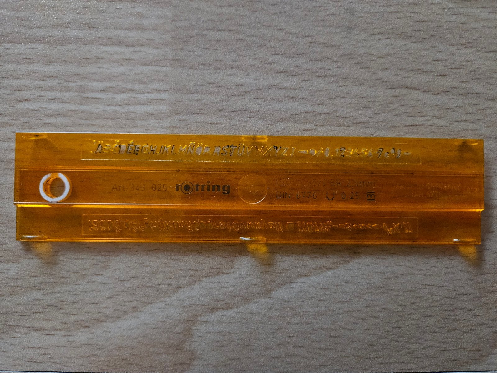 Rotring lettersjabloon 2,5 mm, Ophalen of Verzenden, Gebruikt