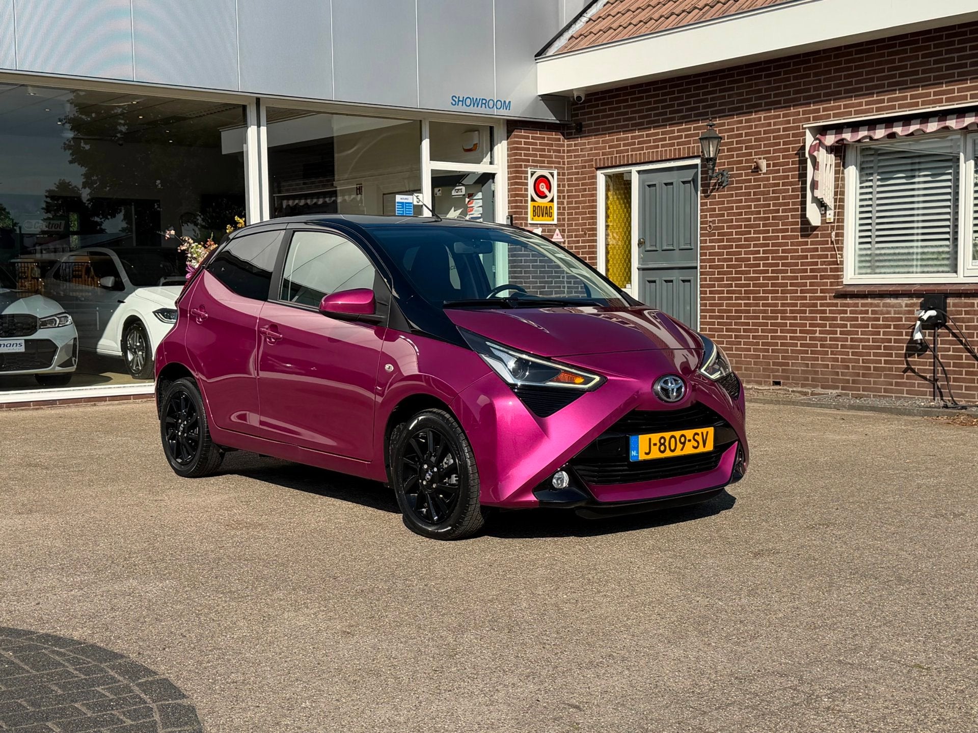Toyota Aygo 1.0 VVT-i x-cite / CARPLAY / CAMERA / PRIVACY GL, Voorwielaandrijving, Stof, Gebruikt, Overige kleuren